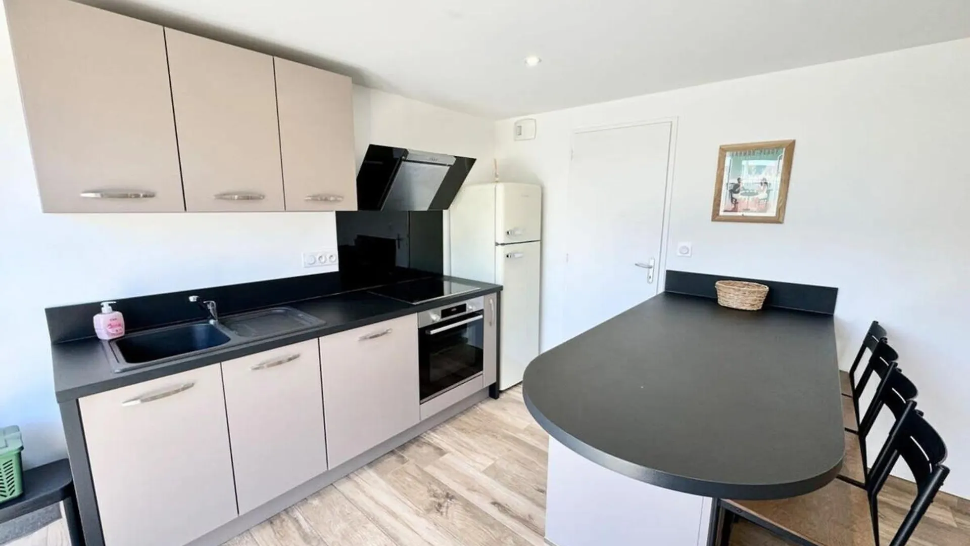 Joli Appartement Neuf Jardin 500 M Des Plages Larmor-Plage