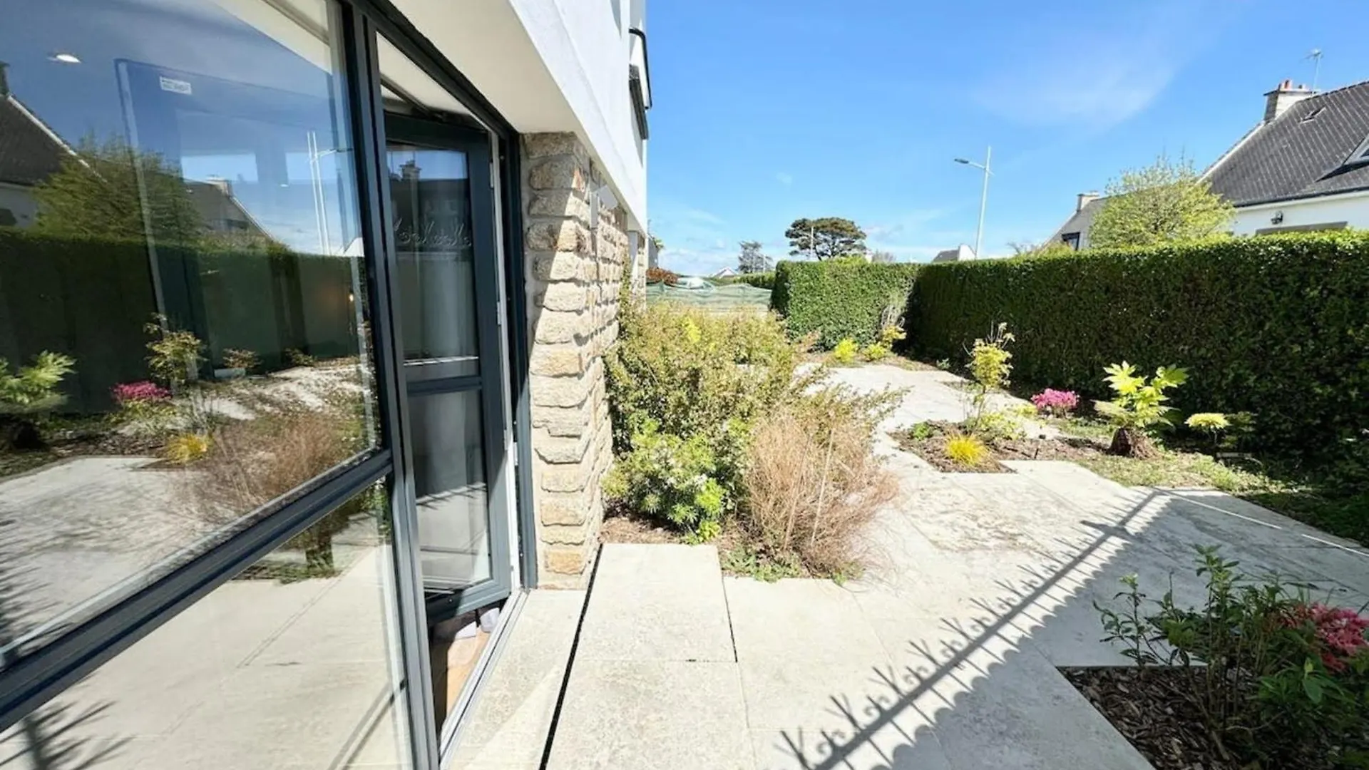 Apartment Joli Appartement Neuf Jardin 500 M Des Plages Larmor-Plage